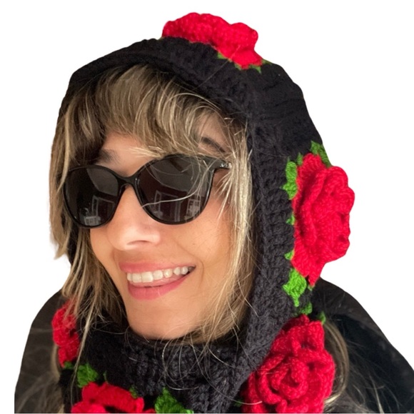 NEW Crochet Red Rose Floral Hand-Knit Soft Warm Winter Hat Balaclava - Picture 4 of 9